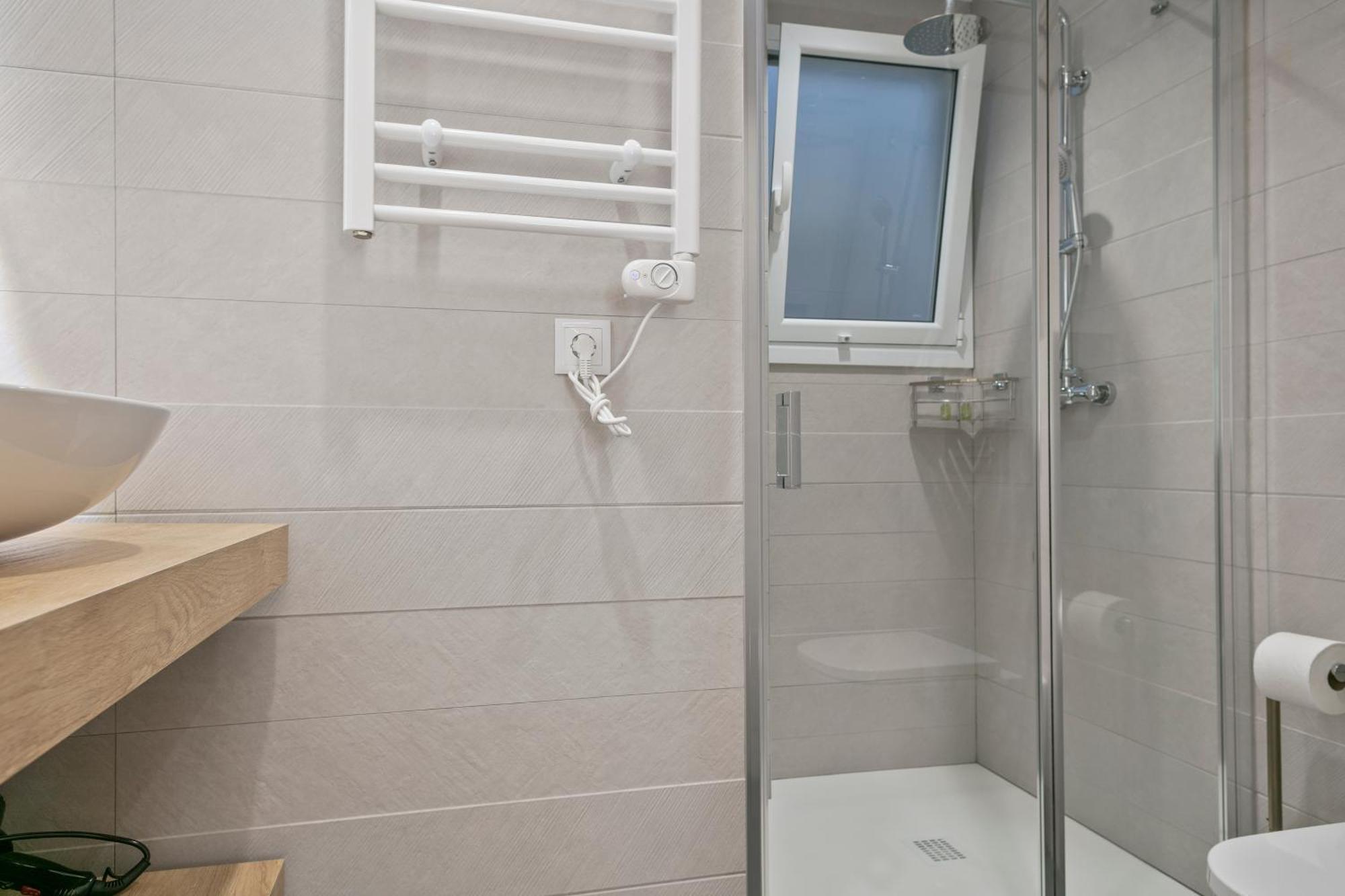 Boutique Plaza Catalonia Suites Cornella Cornellà de Llobregat Dış mekan fotoğraf