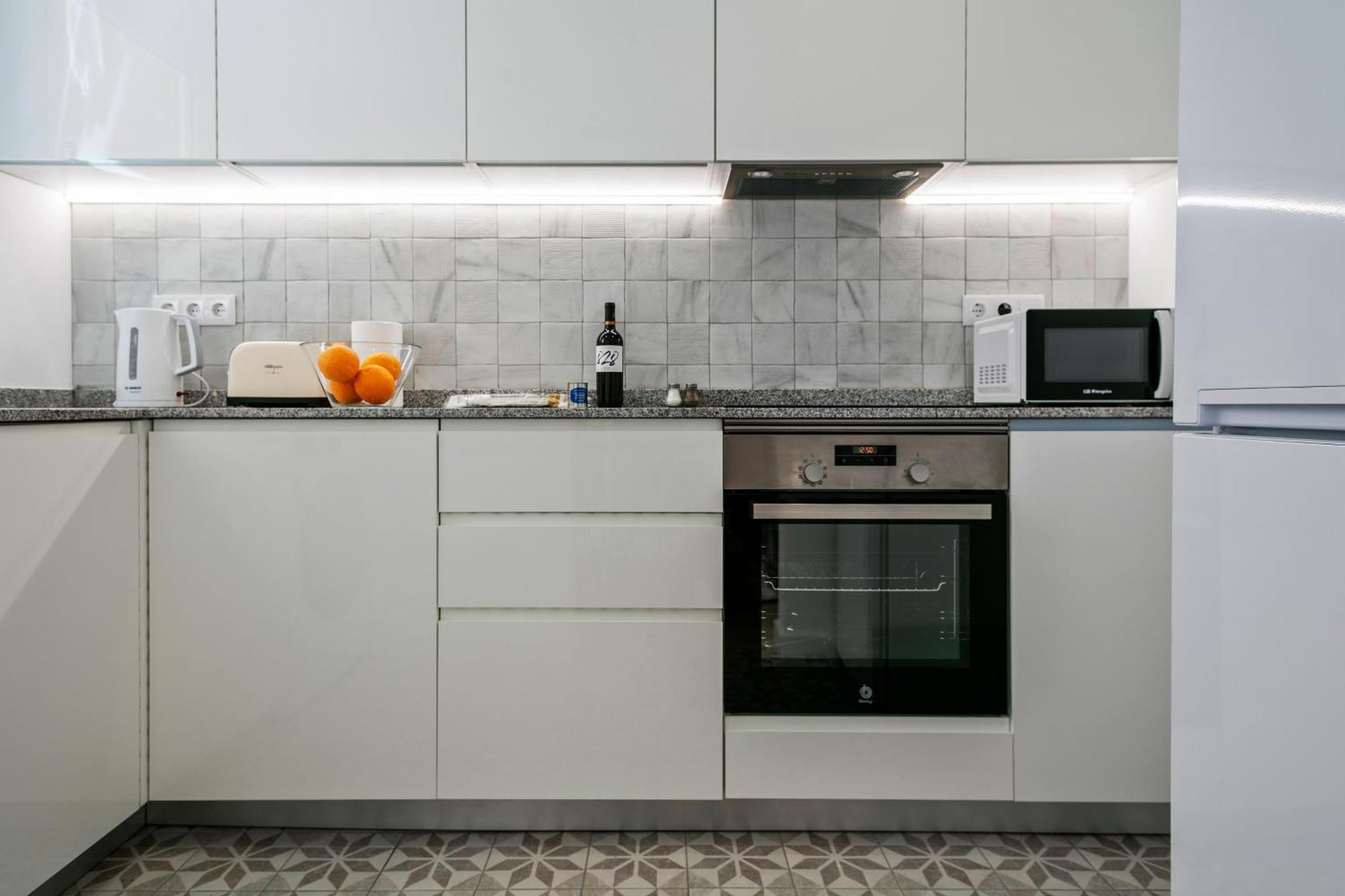 Boutique Plaza Catalonia Suites Cornella Cornellà de Llobregat Dış mekan fotoğraf